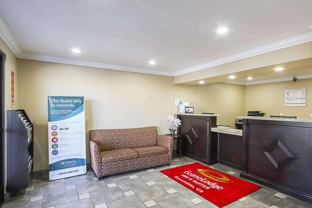 Econo Lodge Inn & Suites Escondido Downtown İç mekan fotoğraf