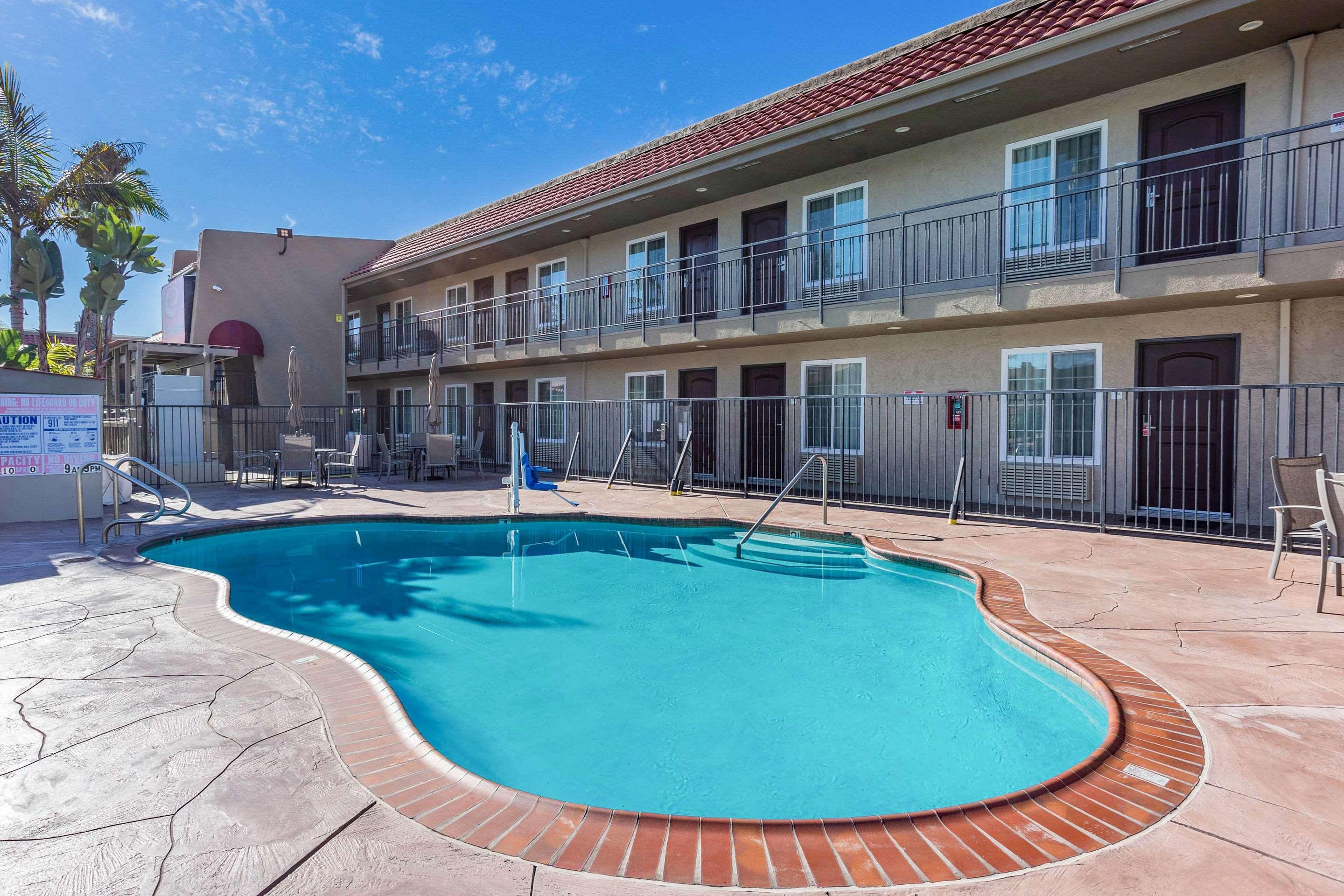 Econo Lodge Inn & Suites Escondido Downtown Dış mekan fotoğraf